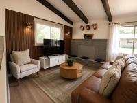 Crater Lake Themed Retreat in Eagle Point - B&B Eagle Point