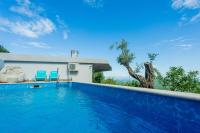 Nature Oasis Kravari - Private Pool & Jacuzzi - Chambres d'hôtes Stegvaši