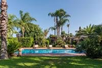 Villa Gialla - Private padel court - B&B Aci Catena