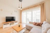 Cozy Apartment Near the Beach with Parking and Balcony in Pogorzelica by Noclegi Renters - B&B Pogorzelica