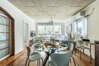Country Style Apt 2min from Beach by Sea N Rent - Ferienwohnung Tel Aviv