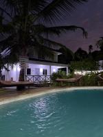 Coast Sun Gardens Cottage Adults Only - Chambres d'hôtes Msambweni