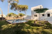 Villa Can Ferrer in the centre of Cala dOr - B&B Cala d'Or