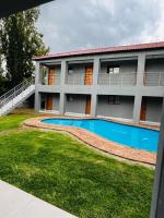 Rest Easy Guest House Pty Ltd Unit 5 - Bed and Breakfast Boksburg