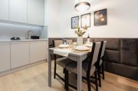 BNB FlyStay Balcony Retreat - B&B Bratislava