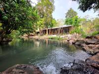 ลิตเติ้ล แคมป์ ชะอม - B&B Ban Bueng Mai