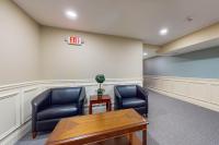 Nurse-Ready Studio Retreat! 2 Mi to Dtwn Holyoke - B&B Holyoke