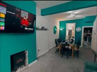 4BR comfy belfast stays Delaware - B&B Belfast
