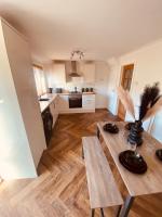 Dent View Spacious 3 Bed Home - Free Parking - West Cumbria - Bed and Breakfast Cleator Moor