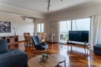 Spacious Sea View Apartment In Athens Riviera - B&B Athens