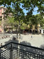Casa Sailona - Duplex with Terrace in Gracia Square - B&B Barcelona