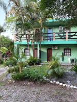 Pousada Charle Brown - B&B Garopaba