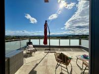 McHome Self-Check -In Neues und sonniges Doppelhaus, Top 1 mit grosse Terrasse und E-Ladestation in Dobl bei Graz - Ferienwohnung Dobl