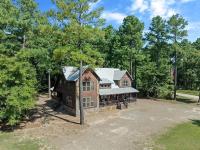 Work From Cabin Family Fun New Pool Pickleball Putt Putt Pet Friendly EV - B&B Broken Bow