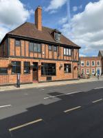 Stylish Hampton Wick Duplex - Chambres d'hôtes Kingston-upon-Thames
