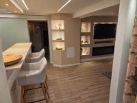 Exklusive Ferienwohnung nahe Phantasialand & Köln I XL-Bett & Wellness - Chambres d'hôtes Kerpen