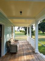 Relax in a Pecan Orchard with Starlink Internet! - B&B Scott