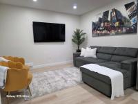 Executive Luxury Suite Unit B - Bed and Breakfast Regina