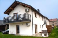 Domki Nad Stawem-blisko Energylandii - B&B Zator