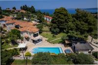 Eco Stone Villa with Private Pool and Jacuzzi - B&B Kalándra