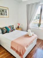 Waterfront Views 2 Beds 2 Baths - B&B Dublino