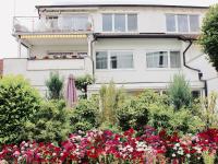 Ferienwohnung Louise 50 m zum See - B&B Kressbronn am Bodensee