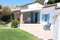 Villa con piscina a Perda Longa, 2 camere da letto e 2 bagni - B&B Chia