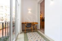 Moderno y espacioso apartamento en Calle Mallorca - B&B Barcellona