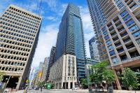 Luxury Condo by subway, UofT, Parking, Pool, Gym - B&B Toronto