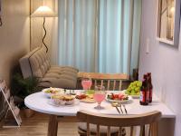 #Spacious and relaxing stay# Songjeong Station 7 minutes on foot, Gimpo Airport 2 minutes, Hongdae 25 minutes, Seoul Station 30 minutes , Luggage storage, Airport bus - Bed and Breakfast Seoel