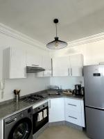 Luxurious 2 Bedrooms I Panoramic Sea View I Pool - B&B Nouinouache