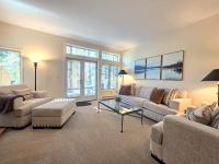 Delightful McCloud condo - B&B Incline Village