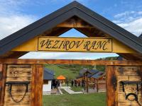 ETNO SELO VEZIROV RANČ - Chambres d'hôtes Sjenica