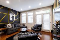 The Johnny Cash Suite - Music Row District - Free Garage Parking - King Bed - Ferienwohnung Nashville