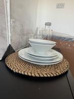 One Bedroom Luxurious Flat - Free Parking - B&B Rochester