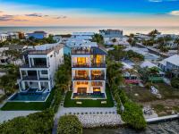 Tropic Like Its Hot - B&B Bradenton Beach