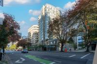 Core Central Vancouver Condo with Views & Balcony - B&B Vancouver