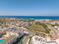 SeaVibe-Coastal Seaview Apartment - Chambres d'hôtes Paralímni