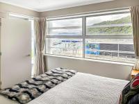 Oxleys 205 one bedroom with sea views - Bed and Breakfast Picton