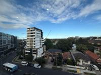 Stylish Executive Apartment with Views Family Apartment Parking Sleeps 5 - Chambres d'hôtes Sydney