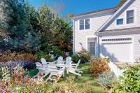 Modern Beach & Town Getaway - B&B Falmouth