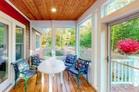 Cardinal Corner - B&B Glen Arbor