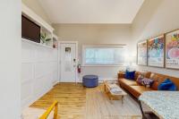 Arrowhead Resort - Stylish Retro Escape - B&B Saugatuck