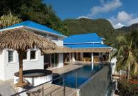 Le Bungalow - prestige 5 étoiles - 1 suite - piscine & jacuzzi - vue mer exceptionnelle - Bed and Breakfast Gourbeyre