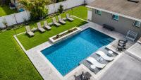 Luxe 4BR Tampa Escape w Private Pool Near Beaches - B&B Tampa