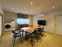 b hotel Namiki Hills - Modern 1BR with Tatami Next to Hondori City Center - Chambres d'hôtes Hiroshima