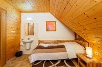 Dreibettzimmer mit Gemeinschaftsbad