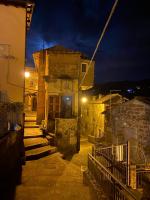 La Casetta nel Borgo Dimora Medievale sotto il Castello Orsini - Chambres d'hôtes Soriano nel Cimino
