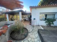 Private room and shared kitchen in vintage caravan Countryside views - Bed and Breakfast Caldes de Malavella