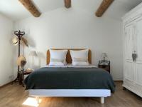 Studio de charme avec piscine - B&B Fontaine-de-Vaucluse